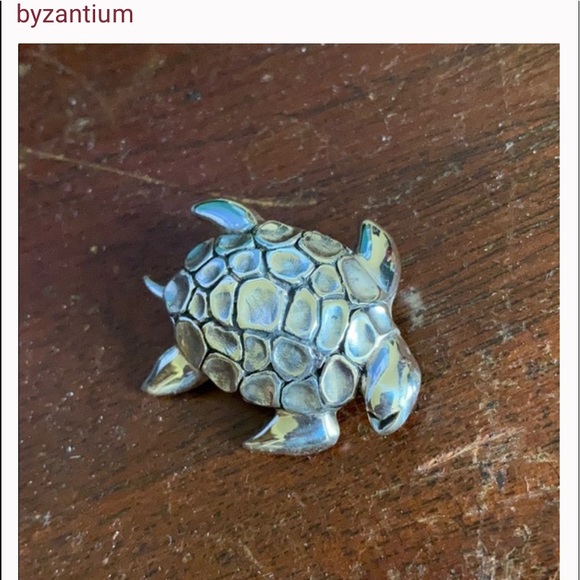Chunky Sterling tortoise/turtle pendant - Picture 1 of 4